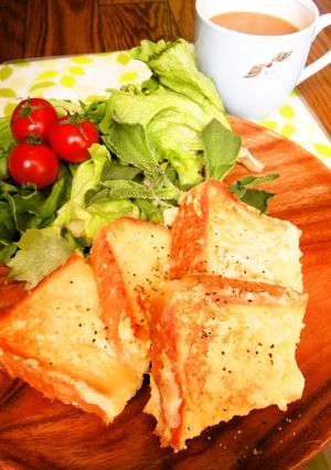 朝食に♪甘くないお食事フレンチトースト☺-レシピのメイン写真