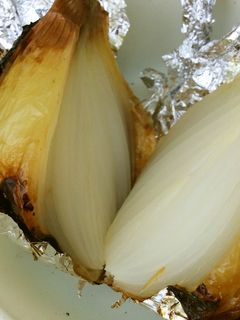 BBQまるまる玉ねぎホイル焼き-レシピのメイン写真