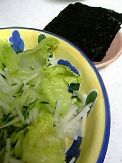 焼きのりで巻き巻きサラダ-レシピのメイン写真