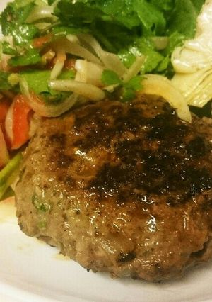 パクチたっぷりハンバーグ、エスニック♪-レシピのメイン写真