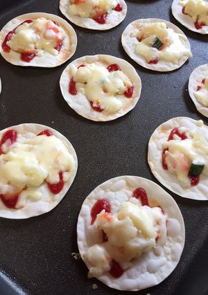 餃子の皮DEパリパリピザ-レシピのメイン写真