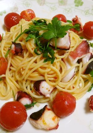旬の蛸とプチトマトでペペロンチーニ-レシピのメイン写真