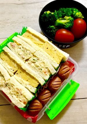 ポテサラと卵焼きのサンドイッチ弁当♪-レシピのメイン写真