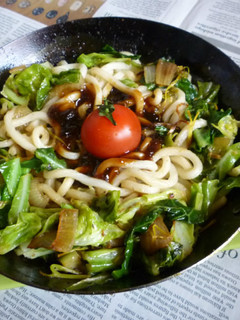 鉄パンでキャベツたっぷりの焼きうどん-レシピのメイン写真