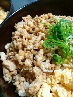 鶏そぼろと卵の二色丼♡-レシピのメイン写真