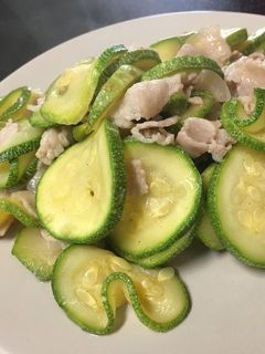 ズッキーニと豚肉の炒め物-レシピのメイン写真