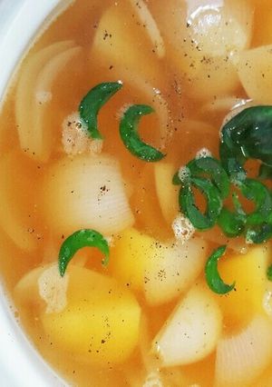新玉ねぎ新じゃがの、コンソメスープ❕-レシピのメイン写真