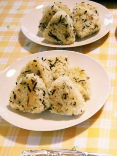 簡単♪塩昆布・大葉・ネギの焼きおにぎり♡-レシピのメイン写真