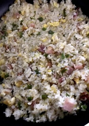 やきそば弁当のスープの素で本格チャーハン-レシピのメイン写真