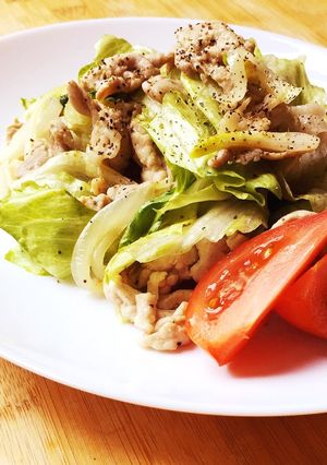 簡単☆豚肉とレタスのレモンペッパー炒め-レシピのメイン写真