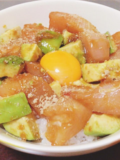 絶品タレ♡まぐろアボカドのユッケ丼-レシピのメイン写真