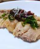 茹鶏もも肉の大葉梅叩きチキンスープ付き