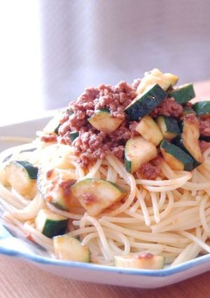 ズッキーニの味噌ミートソーススパ-レシピのメイン写真
