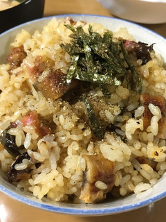 うなぎの蒲焼きで炊き込みご飯-レシピのメイン写真