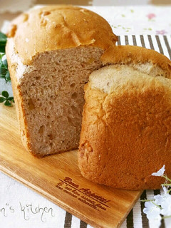 耳まで美味しい♥クルミと全粒粉の食パン-レシピのメイン写真