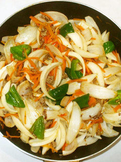 新たまねぎとひき肉の野菜炒め♪レモン風味-レシピのメイン写真