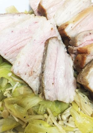 簡単！豚バラブロックと野菜の酒蒸し-レシピのメイン写真