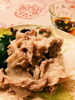 新玉ねぎと豚こま肉とワカメのサラダ-レシピのメイン写真