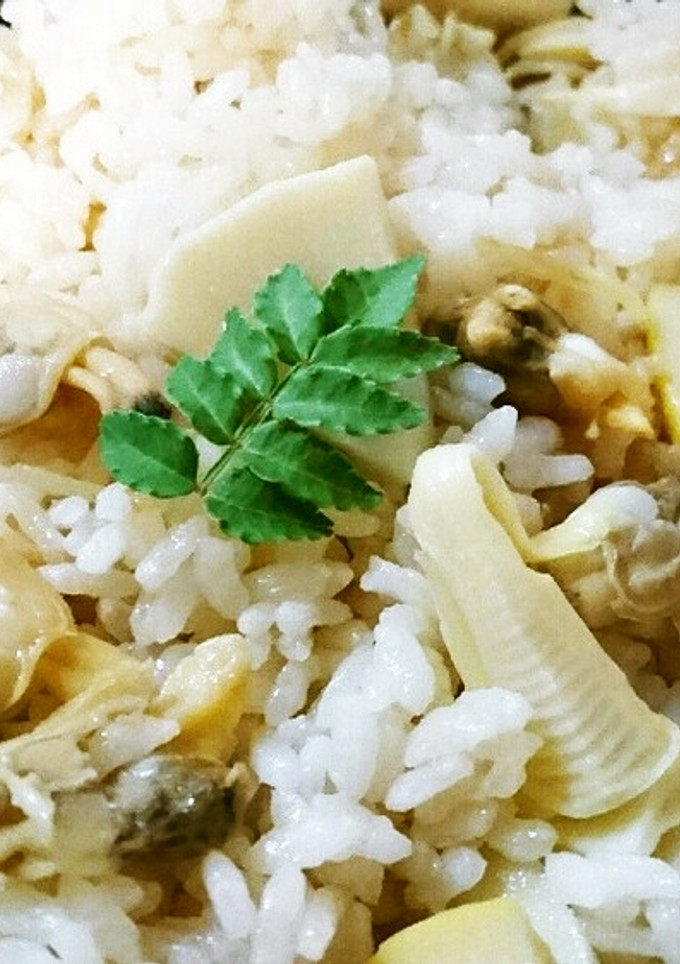 旬の味♪筍とアサリの炊き込みご飯-レシピのメイン写真