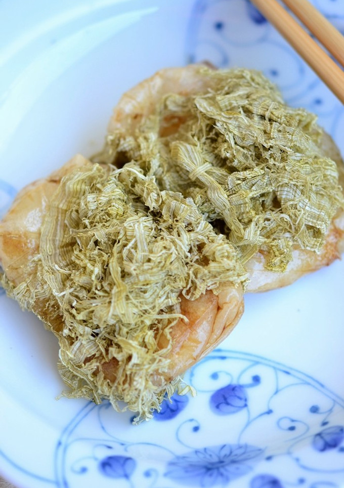 焼き餅醤油のがごめ昆布とろろ巻き-レシピのメイン写真