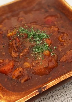 ダッチオーブンでタンシチュー☆キャンプ飯-レシピのメイン写真