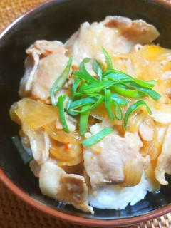 豆板醤でピリ辛豚バラ肉炒め-レシピのメイン写真