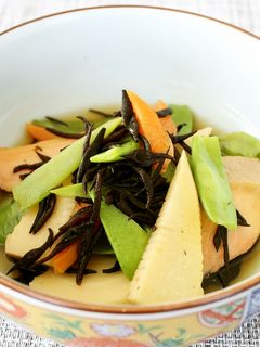 たけのことひじきと鮭の和風だし煮-レシピのメイン写真