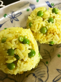 カレー味のまめごはんおにぎり-レシピのメイン写真