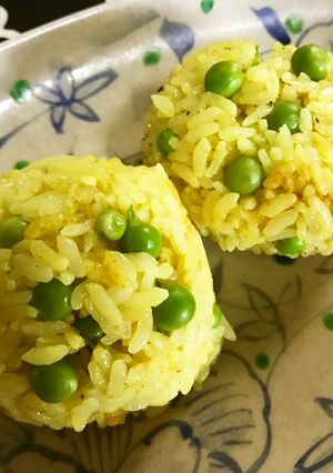 カレー味のまめごはんおにぎり-レシピのメイン写真