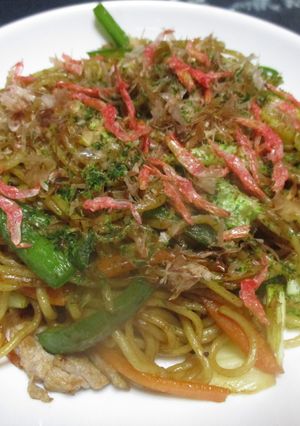 焼きそばに干しエビでカルシウムプラス-レシピのメイン写真