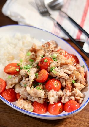 『豚肉とトマトの和風ごはん』少ない調味料で作れる-レシピのメイン写真