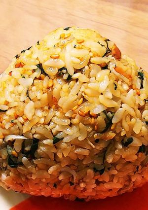 ごま油香る♪絶品やみつきおにぎり-レシピのメイン写真