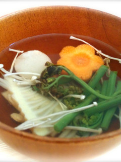 シンプルが美味しいわらびと筍のお吸い物-レシピのメイン写真