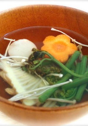 シンプルが美味しいわらびと筍のお吸い物-レシピのメイン写真
