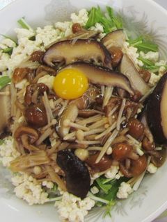 ヘルシー!豆腐のそぼろ丼~きのこあん~-レシピのメイン写真
