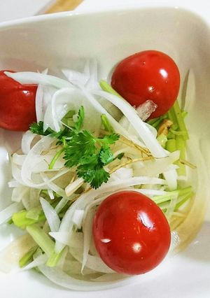 超簡単！アジアンなパクチーサラダ-レシピのメイン写真