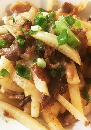 簡単★豚かしら肉と大根のピリ辛炒め-レシピのメイン写真