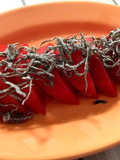 カプレーゼになれなかったトマト塩昆布のせ-レシピのメイン写真