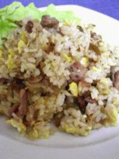 一味違う!豆鼓風味が新鮮な手抜き高菜チャーハン:-レシピのメイン写真