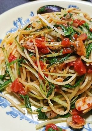 簡単！水菜とトマトのシーフードパスタ-レシピのメイン写真