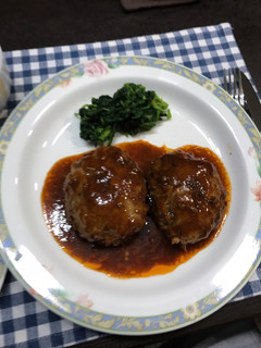 とっても柔らか 煮込みハンバーグ-レシピのメイン写真