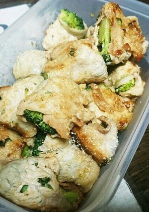 糖質制限☆お肉でロールアップブロッコリー-レシピのメイン写真