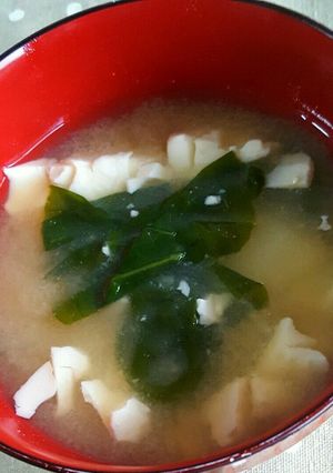 豆富とほうれん草のお味噌汁-レシピのメイン写真