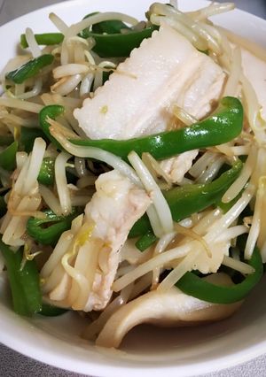 ✩豚肉とモヤシのオイスターソース炒め✩-レシピのメイン写真