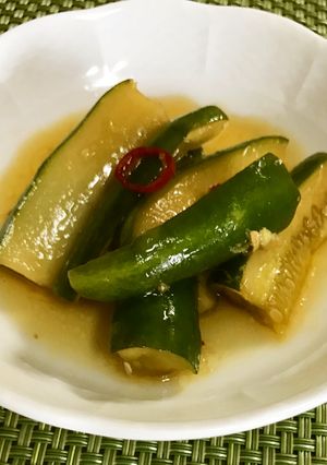 辣黄瓜（きゅうりのラー油漬け）-レシピのメイン写真