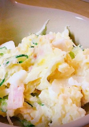 牛乳でクリーミーなベーコンポテトサラダ-レシピのメイン写真