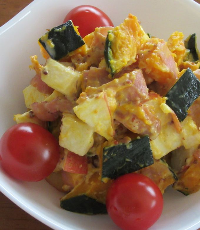 チャチャリン ページ リンネル」2023年6月号 (宝島社) 4/20発売 表紙&巻頭ページにて黒木華