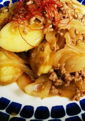✨新じゃがと新玉ねぎのそぼろ炒め✨-レシピのメイン写真