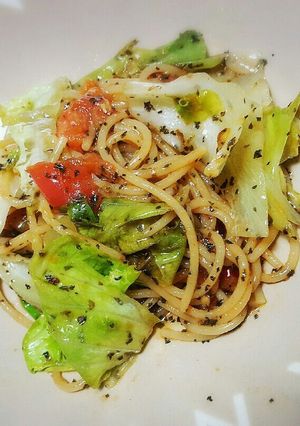 しゃきしゃきレタスとトマトパスタ-レシピのメイン写真