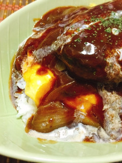 ふわとろオムライス☆煮込みハンバーグのせ-レシピのメイン写真